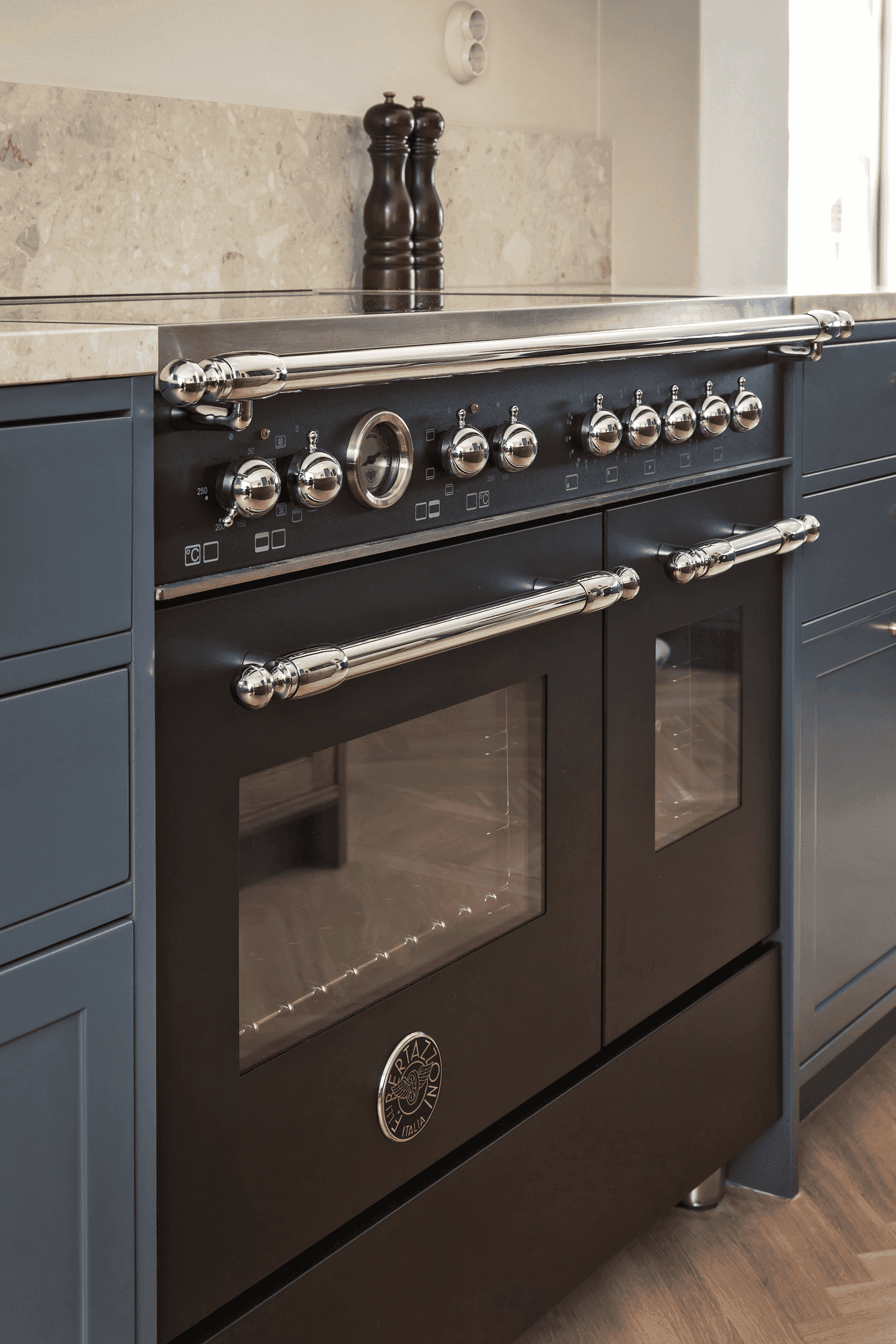 Bertazzoni Induktionsspis, Heritage, 90X60, 2 ugnar, Matt-svart